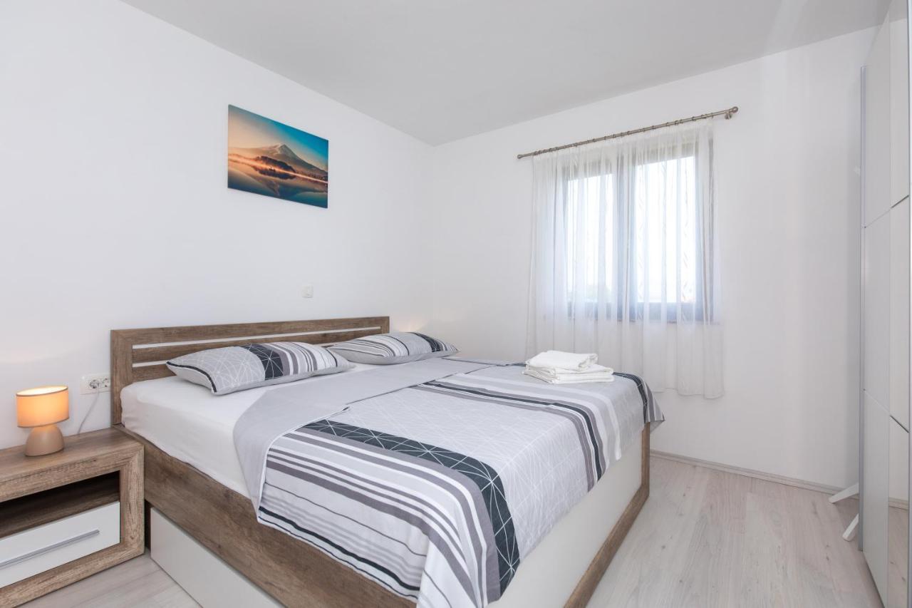 Apartments Otia Seaview Porat  Esterno foto