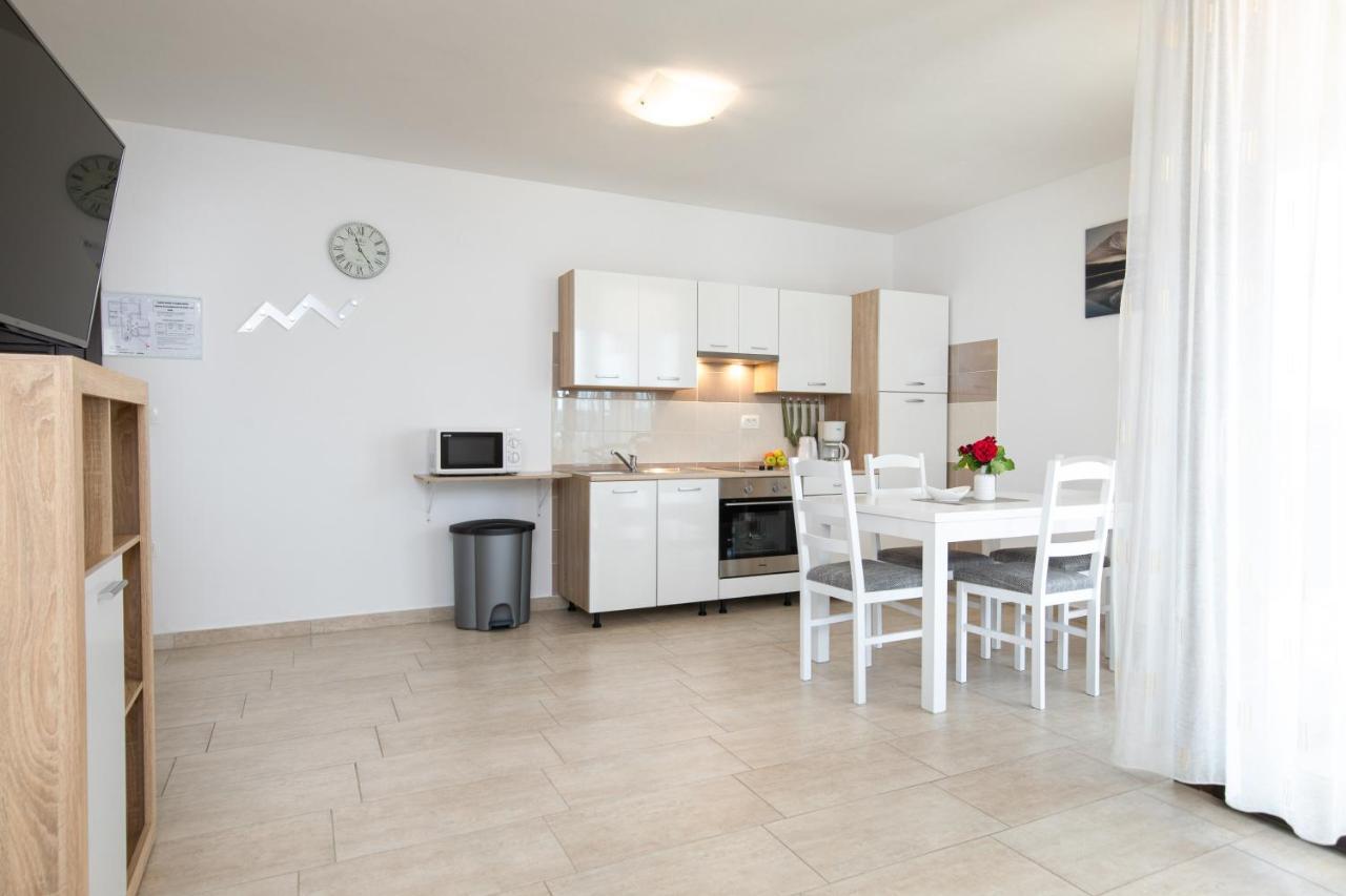 Apartments Otia Seaview Porat  Esterno foto